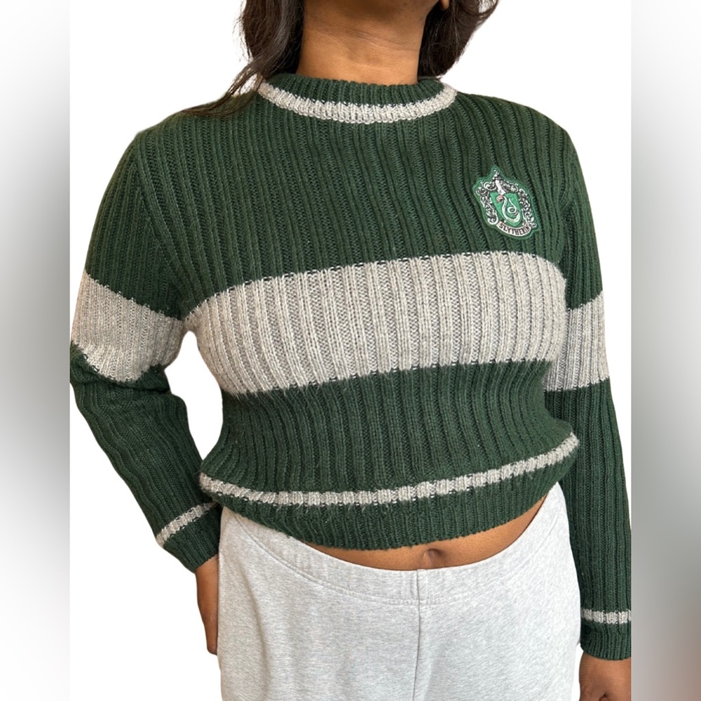 Slytherin Quidditch Sweater - Picture 3 of 4